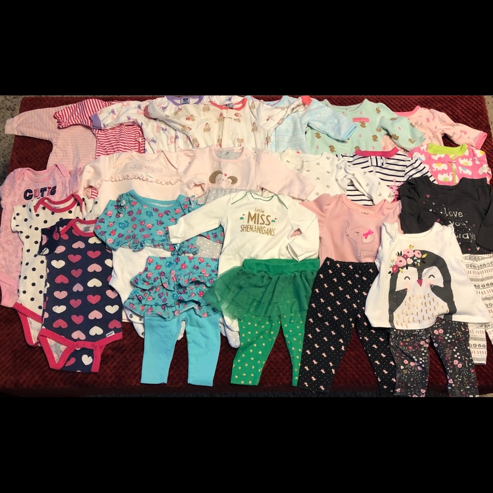 25 piece 0-3 month assorted baby girl clothes